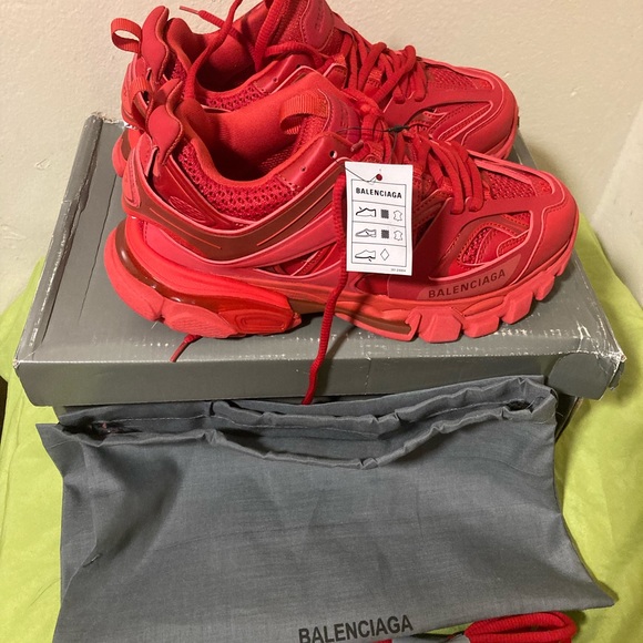 Balenciaga Low - Top Sneakers - Picture 10 of 13